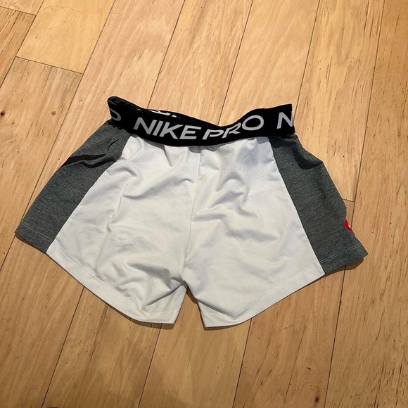 Nike White and Gray Shorts with Black Logo - Picture 2 of 4